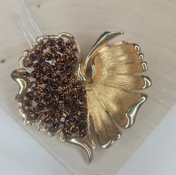 Vintage BSK Ginko Leaf Gold Tone Amber Rhinestone Brooch Leaf Two Tone Brown - Picture 2 of 10